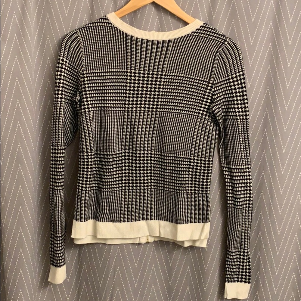Houndstooth sweater